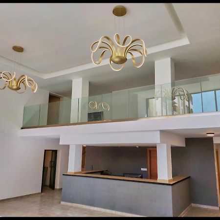 F4 - Chic - Piscine - Salle Fitness Dakar Luaran gambar