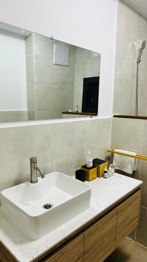 F4 - Chic - Piscine - Salle Fitness Dakar Luaran gambar