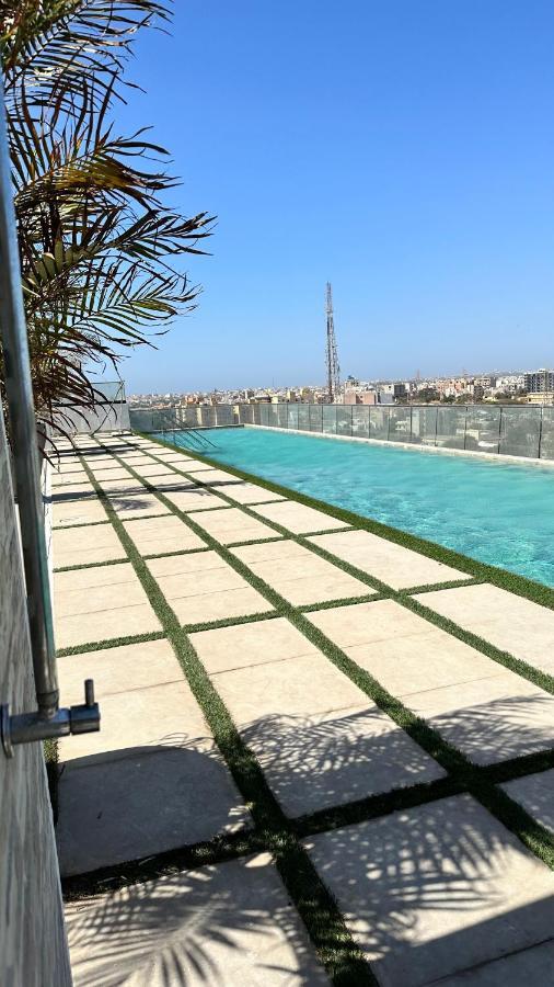 F4 - Chic - Piscine - Salle Fitness Dakar Luaran gambar