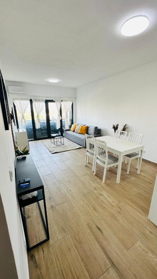 F4 - Chic - Piscine - Salle Fitness Dakar Luaran gambar